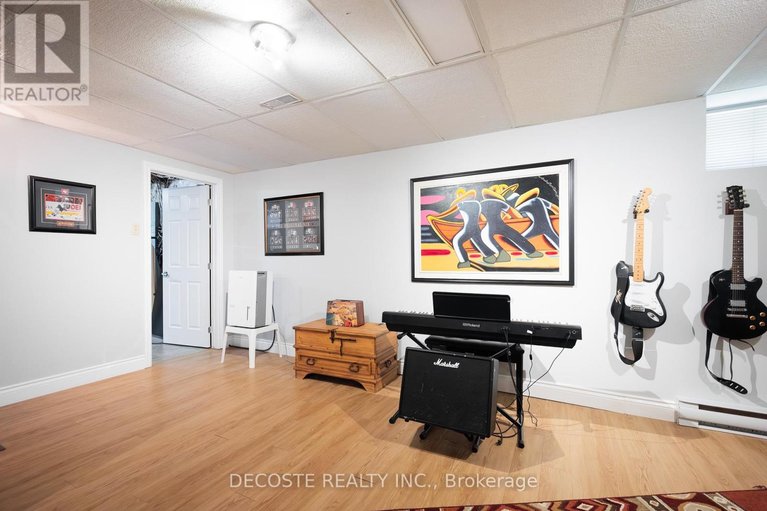 29665976/29-kincardine-street-w/alexandria/north-glengarry/ontario/K0C1A0_30