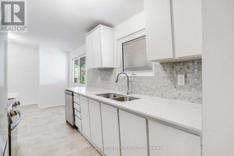 28887241/2066-cornish-street/elmvale-acresurbandale/ottawa/ontario/K1G2R8_7
