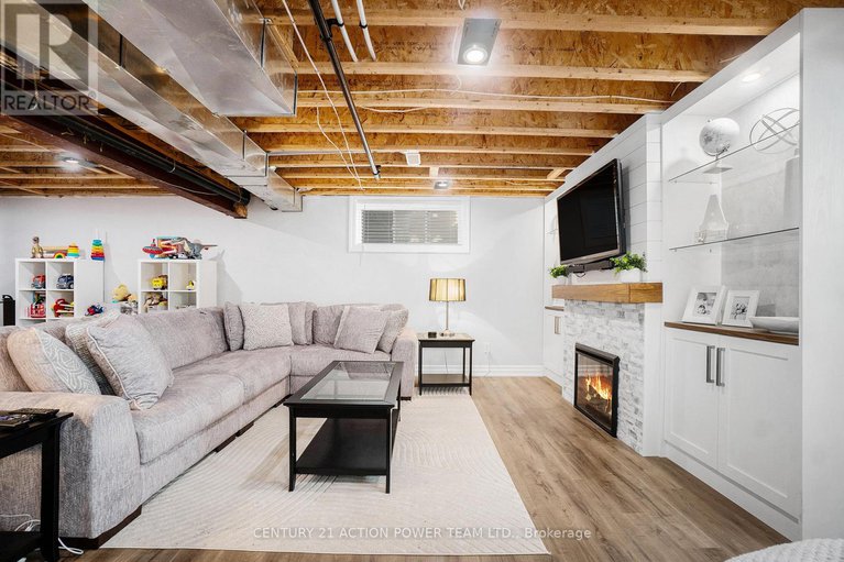 29040808/9-richer-street-w/north-stormont-finch-twp/north-stormont/ontario/K0A1R0_25