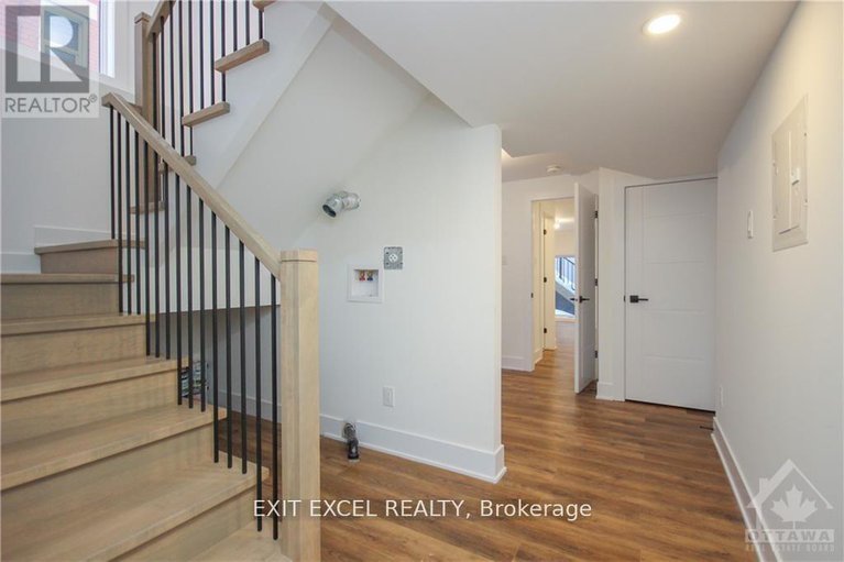 28620819/166-ivy-crescent/lindenlea/ottawa/ontario/K1M1X6_24