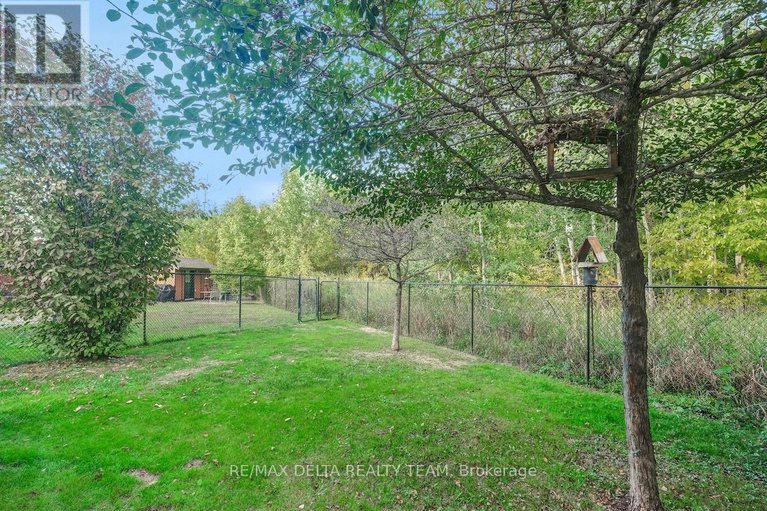 28887238/244-parkrose-private/chatelaine-village/ottawa/ontario/K4A0N8_42