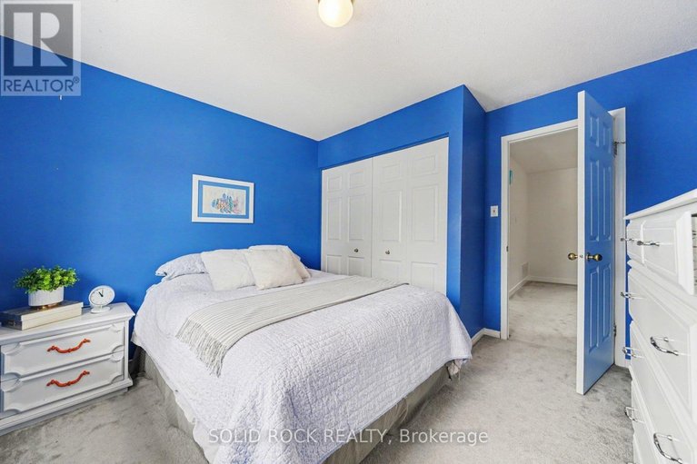 29618484/51-pemberton-crescent/manordale/ottawa/ontario/K2G4Y9_20