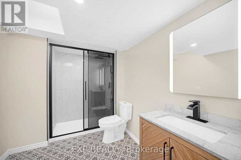 29471377/52-whooping-crane-ridge/riverside-southgloucester-glen/ottawa/ontario/K4M0P2_40