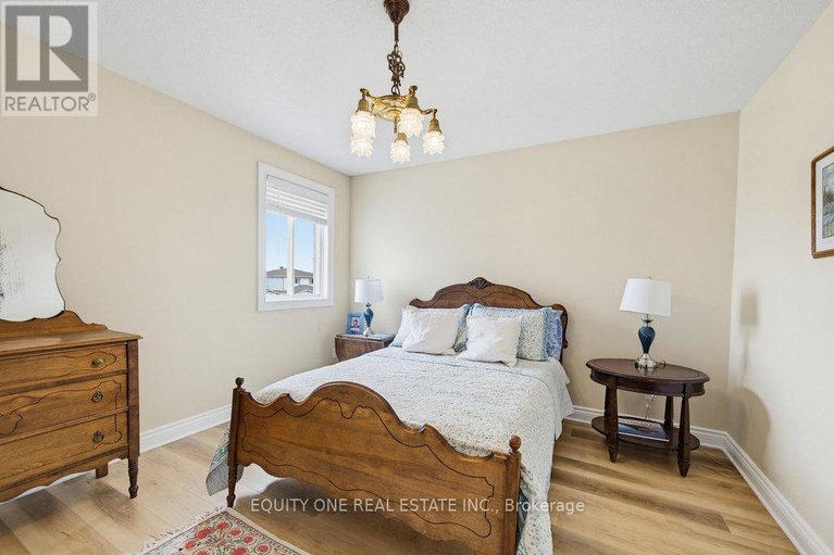 29571543/706-levac-drive/fallingbrookpineridge/ottawa/ontario/K4A2R1_22