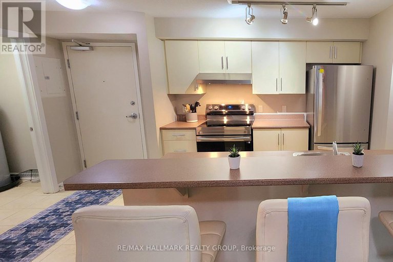 28879003/209-138-somerset-street-w/ottawa-centregolden-triangle/ottawa/ontario/K2P0A3_5