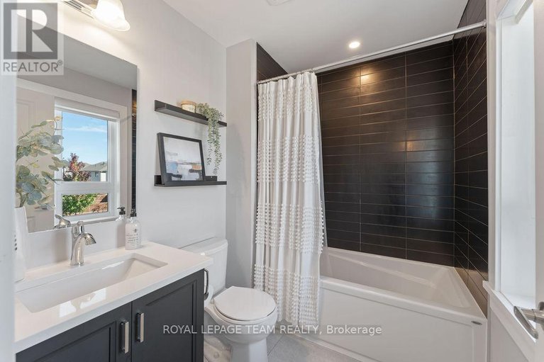 28963123/321-proud-walk/stittsville-south/ottawa/ontario/K2S2L6_31