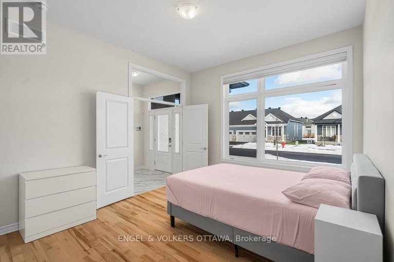28057024/237-kinderwood-way/north-grenville-twp-kemptville-south/north-grenville/ontario/K0G1J0_14