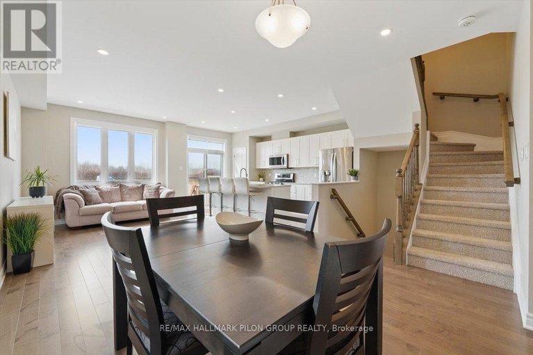 28459225/251-mountain-sorrel-way/avalon-west/ottawa/ontario/K4A1H5_9