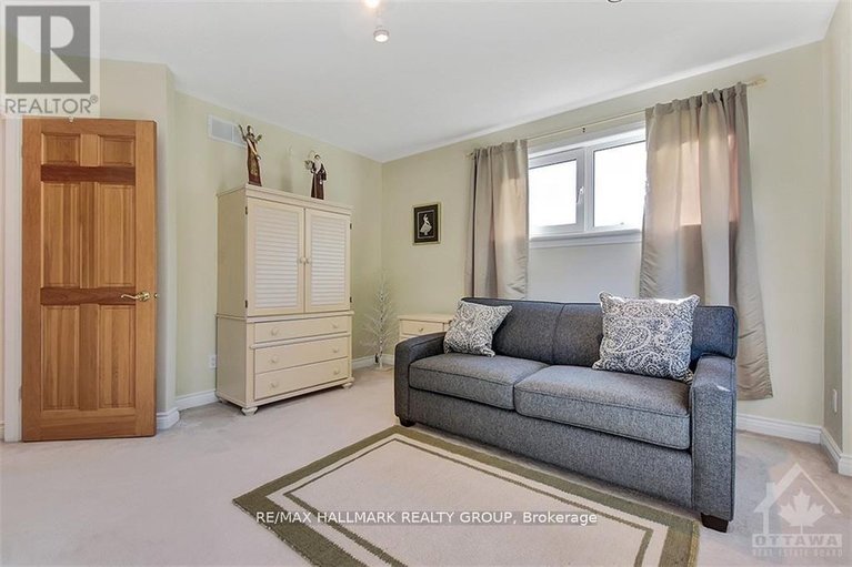 29662785/100-delong-drive/rothwell-heights/ottawa/ontario/K1J7E1_20