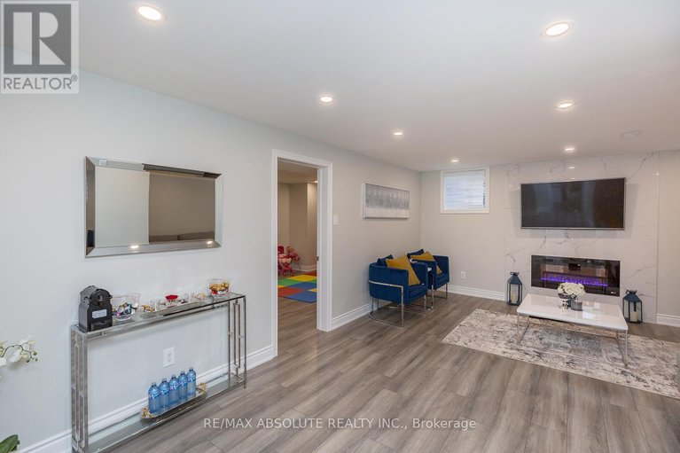 29563343/1019-apolune-street/half-moon-bay/ottawa/ontario/K2J6N8_39