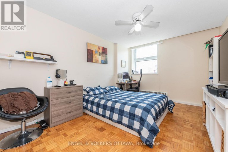 28339267/8-1356-meadowlands-drive-e/borden-farmstewart-farmcarleton-heightsparkwood-hills/ottawa/ontario/K2E6K6_20