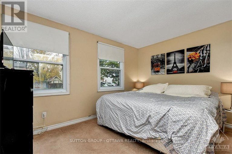 28764134/20-dundegan-drive/glencairnhazeldean/ottawa/ontario/K2L1P8_9