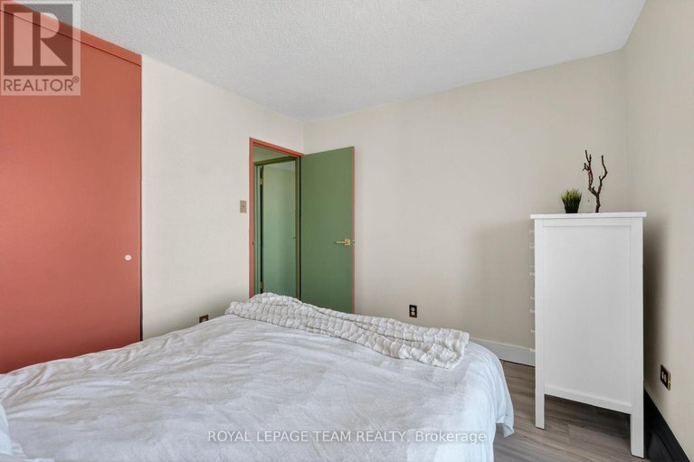 29462516/1809-515-st-laurent-boulevard-s/viscount-alexander-park/ottawa/ontario/K1K3X5_26