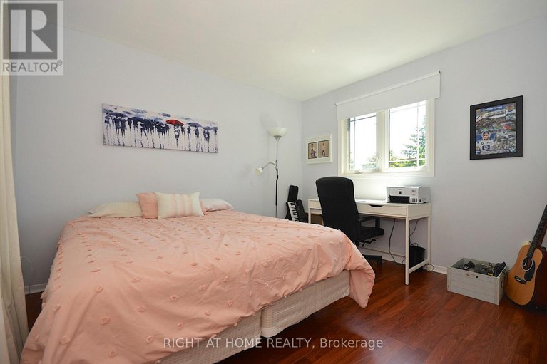 28476739/77-winchester-drive/glencairnhazeldean/ottawa/ontario/K2L2R3_16