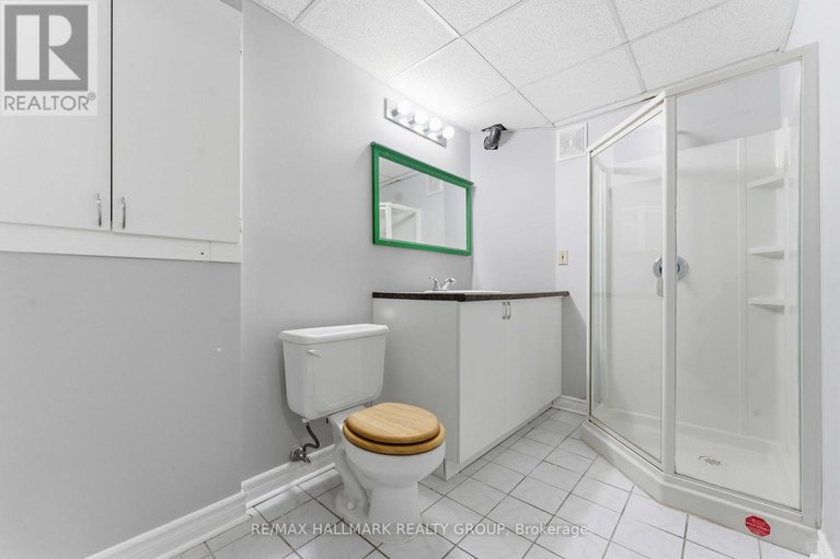 29645629/6033-meadowglen-drive/chapel-hill/ottawa/ontario/K1C5V4_33