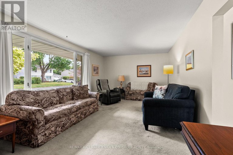 28830734/691-fielding-drive/riverside-park-south/ottawa/ontario/K1V7G6_4