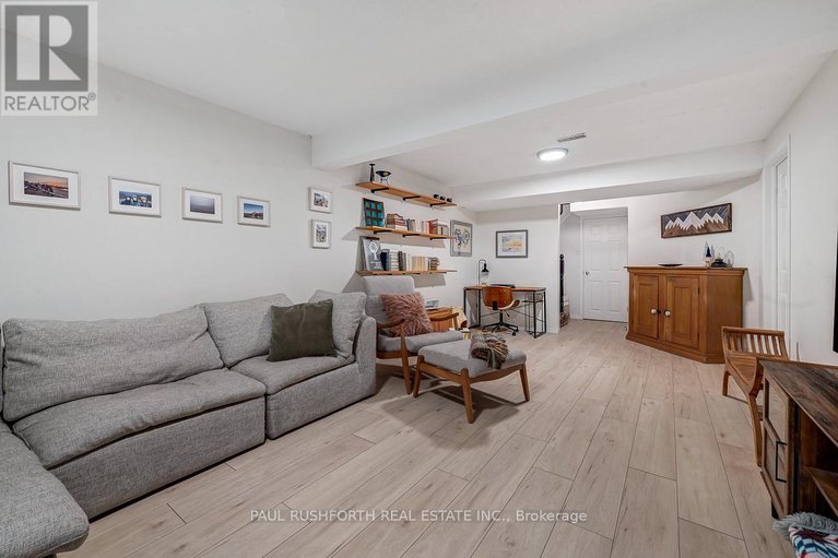 28905391/1138-falconcrest-court/chatelaine-village/ottawa/ontario/K4A3Z4_24