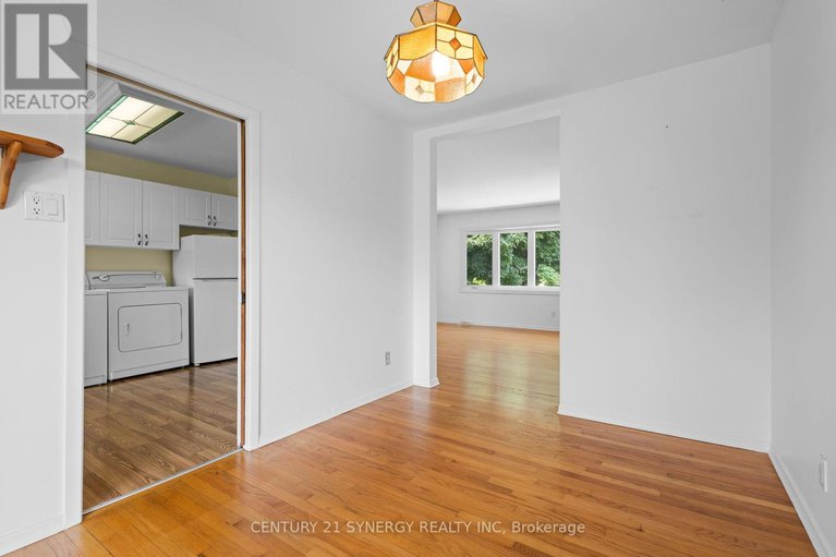 28631237/20-parkside-crescent/meadowlandscrestview/ottawa/ontario/K2G3B5_17