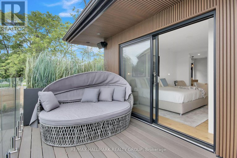 29109619/227-grandview-road/crystal-bayrocky-point/ottawa/ontario/K2H8B9_20