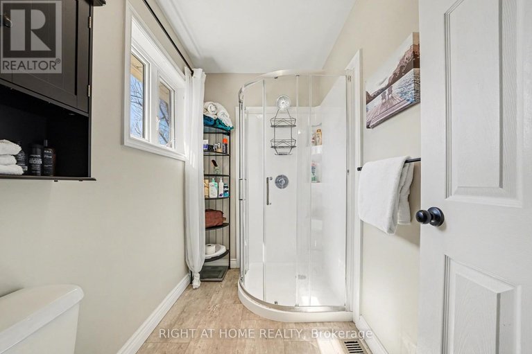 29586668/5424-taylor-way/osgoode/ottawa/ontario/K0A2W0_18