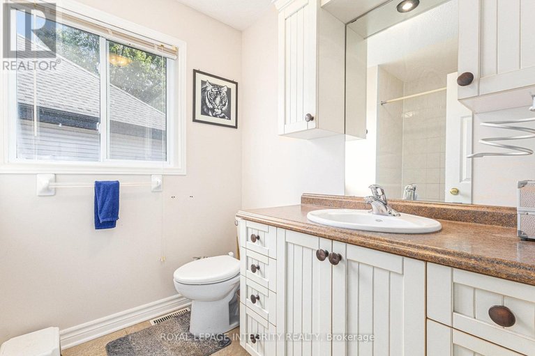 29614144/1100-trillium-place/town-of-rockland/clarence-rockland/ontario/K4K1T1_15