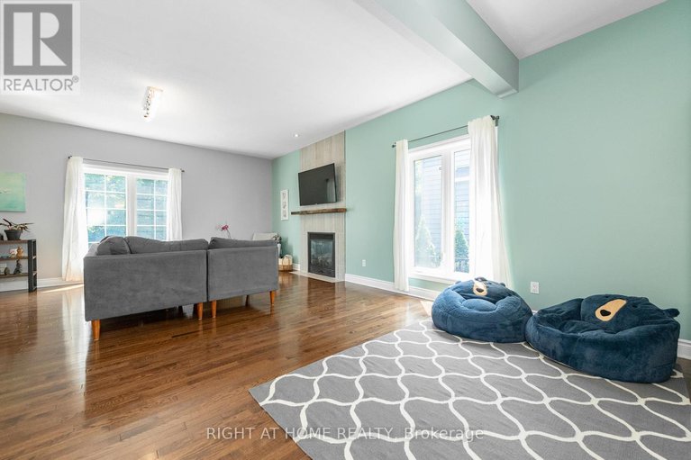 29369214/48-station-trail/village-of-russell/russell/ontario/K4R0A3_8