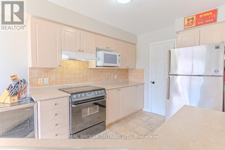 29676126/15-calaveras-avenue-s/longfields/ottawa/ontario/K2J4Z8_15