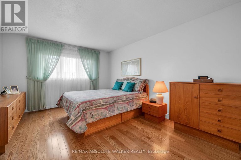 28785480/501-harrowsmith-way/fallingbrookgardenway-south/ottawa/ontario/K4A2Z2_19