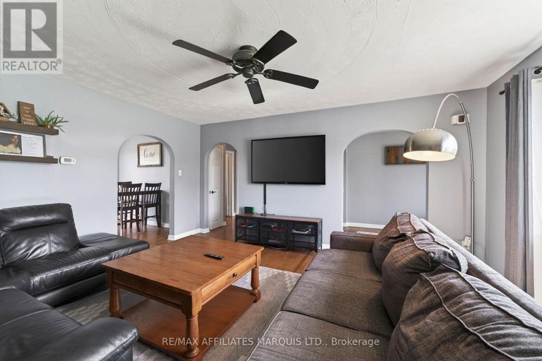 29642596/11-gray-avenue/long-sault/south-stormont/ontario/K0C1P0_5