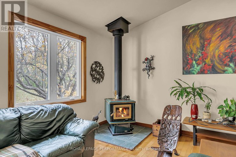 29148210/3781-delorme-crescent/north-glengarry-kenyon-twp/north-glengarry/ontario/K0C1A0_12