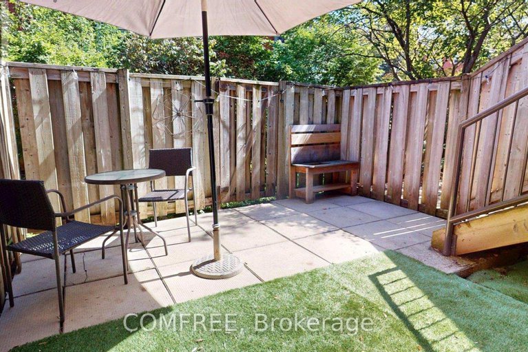 28884513/100-23-blue-moon-private/manor-park/ottawa/ontario/K1K4K5_4