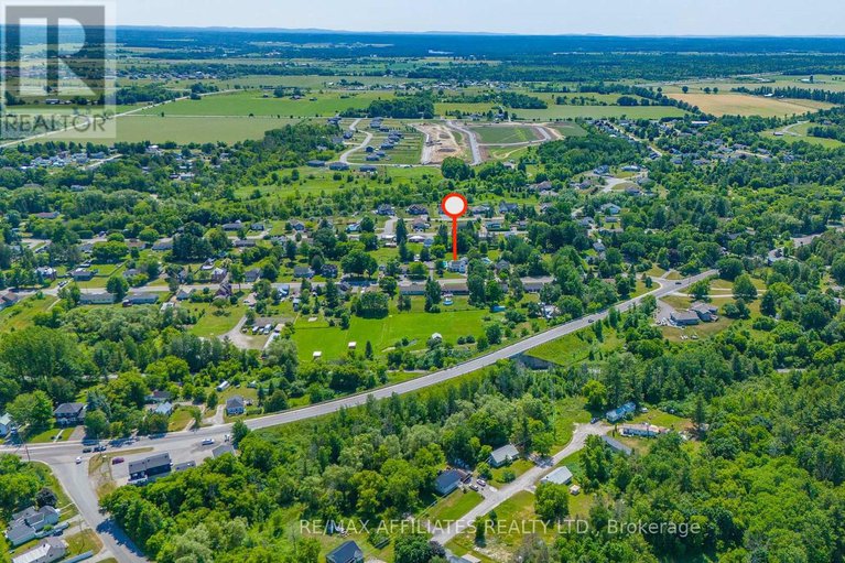 28529671/190-poole-street/mcnabbraeside-twps/mcnabbraeside/ontario/K7S1J2_48