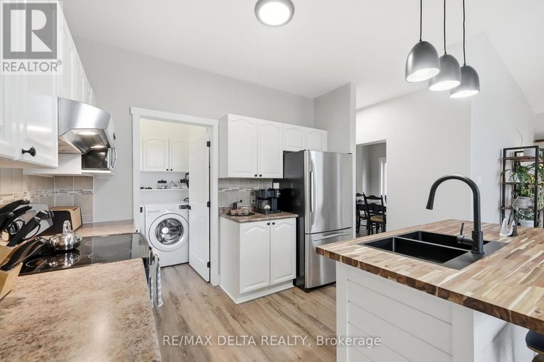 29615367/2669-chamberland-street/town-of-rockland/clarence-rockland/ontario/K4K0A5_11