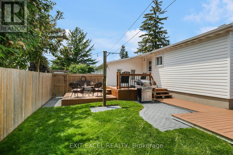 28416258/396-roxdale-avenue/bilberry-creekqueenswood-heights/ottawa/ontario/K1E1V5_28