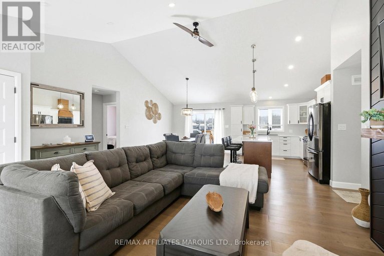 29568097/6836-james-crescent/south-glengarry-charlottenburgh-twp/south-glengarry/ontario/K0C2E0_9