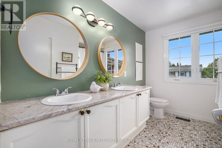 28641296/135-monterey-drive/leslie-park/ottawa/ontario/K2H7A9_17