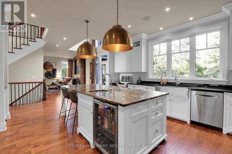 29355424/45-crescent-heights/dows-lake/ottawa/ontario/K1S3G7_16