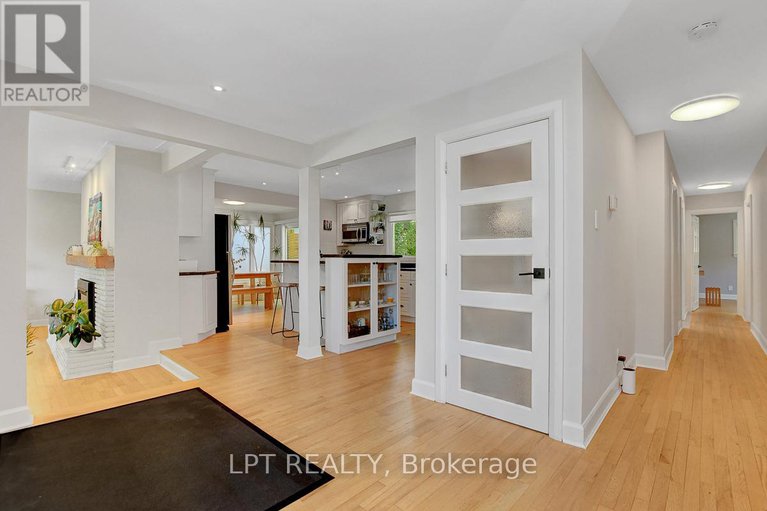 28941530/353-mountbatten-avenue/alta-vistafaircrest-heights/ottawa/ontario/K1H5W2_5