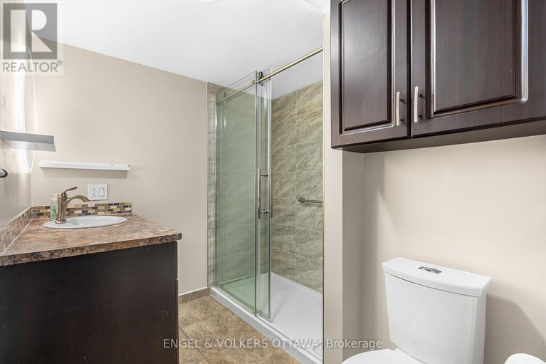 29231547/109-6532-bilberry-drive/orleans-wood/ottawa/ontario/K1C4N9_18