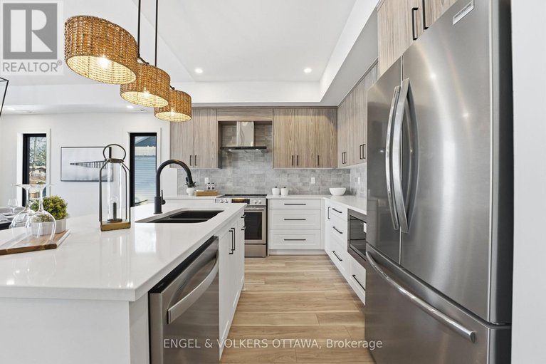 29377339/557-bayview-drive/constance-bay/ottawa/ontario/K0A3M0_16