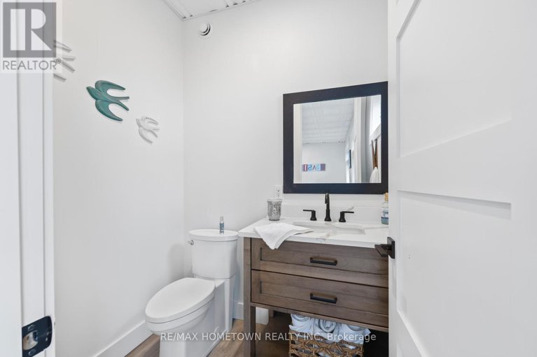 28870188/5-shoreside-way/augusta-twp/augusta/ontario/K6V5T1_43
