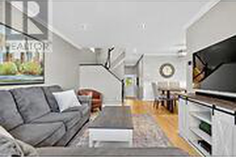 28946119/108-landover-crescent/emerald-meadowstrailwest/ottawa/ontario/K2M2W4_7