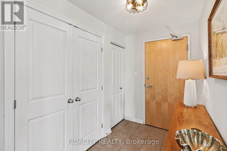 29602827/302-225-winterfell-private/hunt-club-park/ottawa/ontario/K1G4J1_6