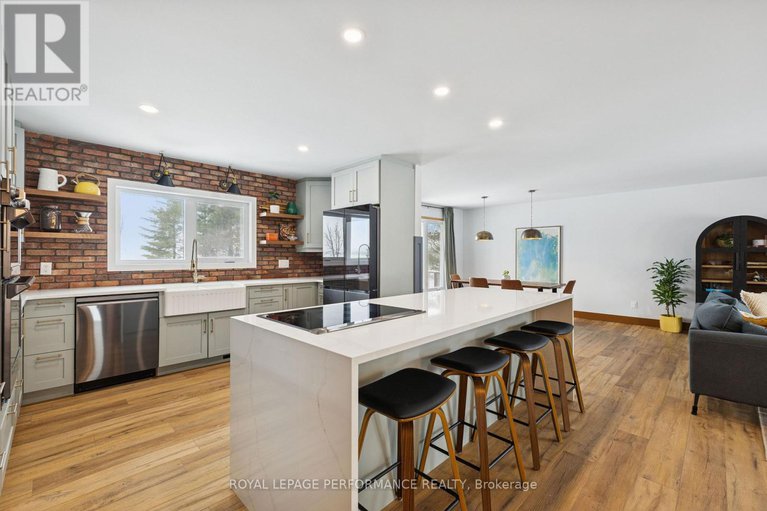 29405798/3460-dessaint-street/cumberland-west/ottawa/ontario/K0A3E0_13