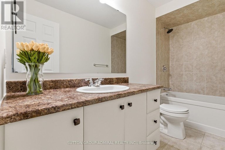 29470699/903-nautilus-private/emerald-meadowstrailwest/ottawa/ontario/K2V0S5_30