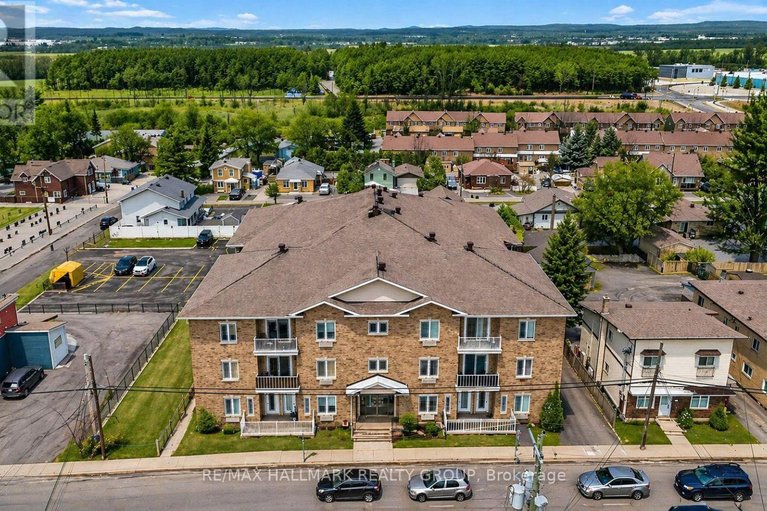 29671641/208-1026-laurier-street/town-of-rockland/clarence-rockland/ontario/K4K1V6_2