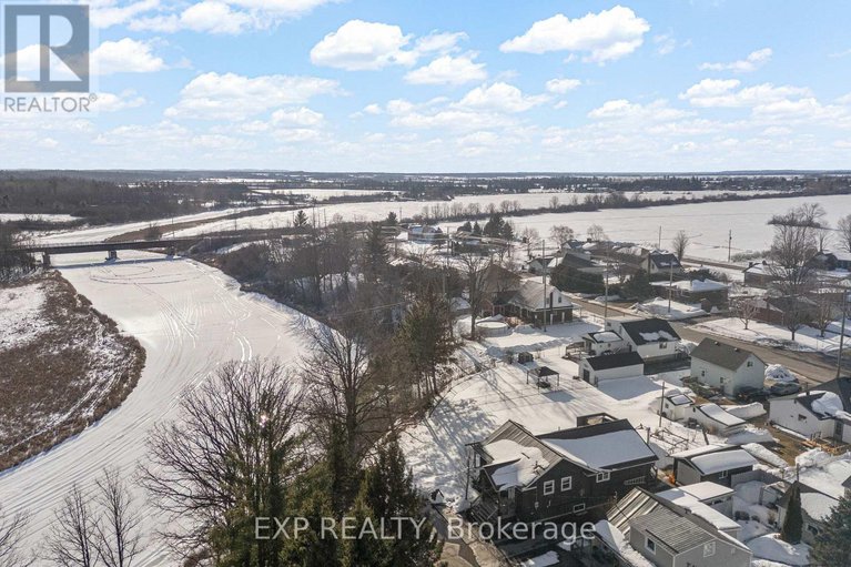 29432292/260-tasse-avenue/renfrew/renfrew/ontario/K7V3W7_9