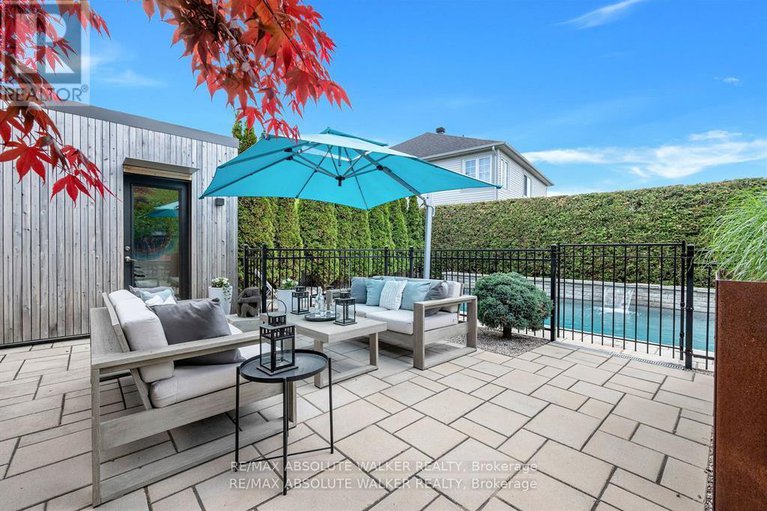 28803898/107-joshua-street/mer-bleuebradley-estatesanderson-park/ottawa/ontario/K1W0A2_36
