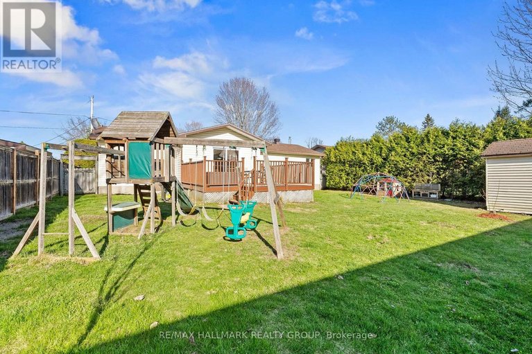 29670827/15-elm-avenue/village-of-russell/russell/ontario/K4R1B3_37