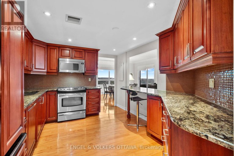 28574769/1604-3105-carling-avenue/bayshore/ottawa/ontario/K2H5A6_12